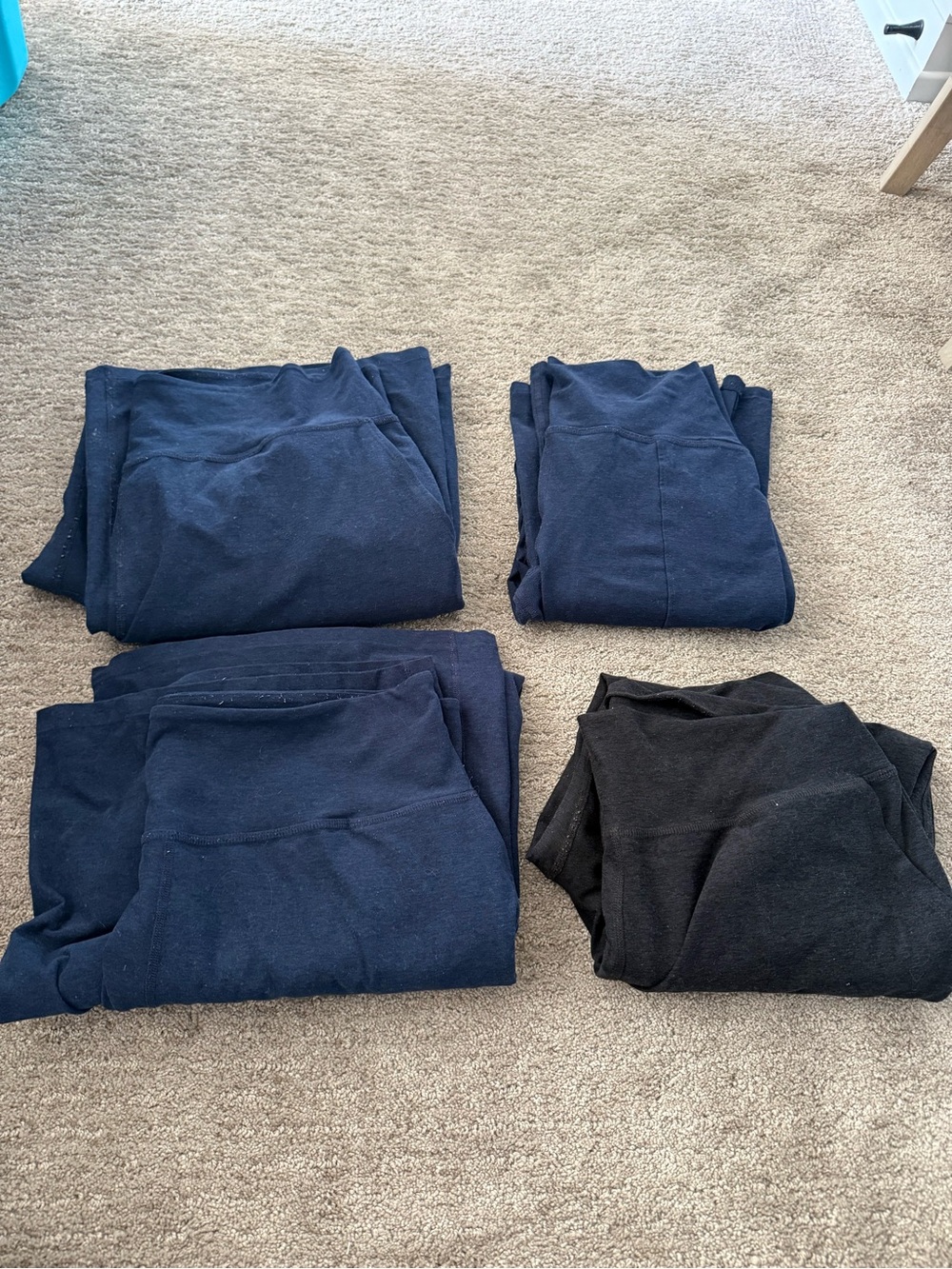Beyond Yoga Navy and Black Leggings - 4